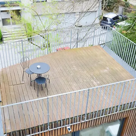 Apartment 4 & 5 *